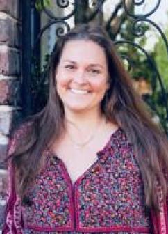 Photo of MacKenzie Carvalho