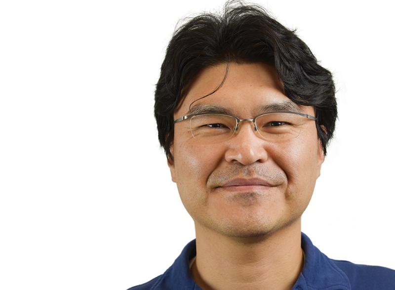 Sung Jin Park headshot